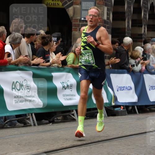 13.09.2026 - 21. swb-Marathon Bremen Strokosch-Dieckow http://msf.ph/oto/10310687 13.09.2026 13:03:51 Ziel 1090, 1372, 1950, 3092, 5024, 5143, 5719, 6973, 7715, 895, 2094, 2889, 3500, 4236, 9061, 9129, 9544, 9642 meine-sportfotos.de