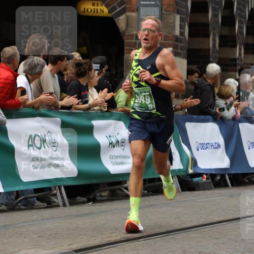 13.09.2026 - 21. swb-Marathon Bremen Strokosch-Dieckow http://msf.ph/oto/10310705 13.09.2026 13:03:51 Ziel 1090, 1372, 1950, 3092, 5024, 5143, 5719, 6973, 7715, 895, 2094, 2889, 3500, 4236, 9061, 9129, 9544, 9642 meine-sportfotos.de