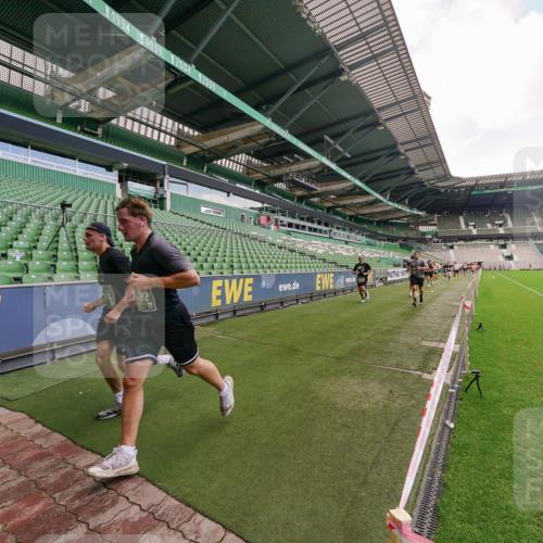 13.09.2026 - 21. swb-Marathon Bremen Michael Burmester http://msf.ph/oto/10310717 13.09.2026 13:08:17 Laufen im Stadion 132, 156, 489, 551, 607, 625, 682, 716, 800, 808, 809, 834, 846, 884, 911, 922, 1025, 1124, 1150, 1173, 1189, 1210, 1285, 1289, 1322, 1364, 1369, 1387, 1395, 1398, 1532, 1559, 1600, 1688, 1831, 1841, 1854, 1871, 1880, 1899, 1926, 1938, 2003, 2041, 2070, 2090, 2215, 2219, 2229, 2283, 2318, 2366, 2380, 2405, 2413, 2429, 2440, 2467, 2492, 2565, 2611, 2635, 2692, 2699, 2721, 2727, 2731, 2755, 2782, 2802, 2818, 2823, 2831, 2841, 2866, 2897, 2911, 2930, 2949, 2960 meine-sportfotos.de