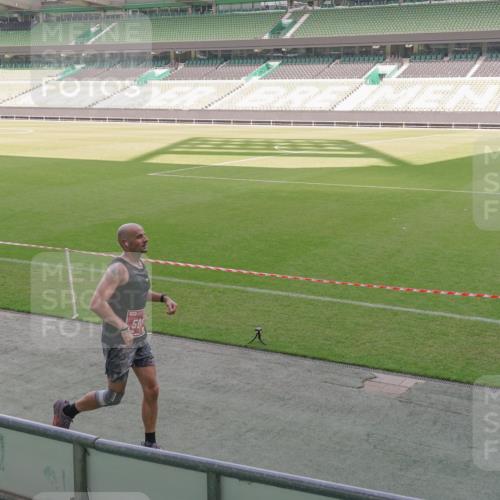13.09.2026 - 21. swb-Marathon Bremen Michael Burmester http://msf.ph/oto/10310736 13.09.2026 12:45:33 Laufen im Stadion 195, 280, 339, 474, 493, 508, 567, 678, 681, 697, 715, 788, 1017, 1034, 1181, 1241, 1264, 1277, 1301, 1335, 1498, 1696, 1863, 1937, 1975, 2020, 2084, 2098, 2297, 2889, 3092, 3271, 3609, 4110, 4118, 4157, 4328, 5092, 5719, 5996, 6918, 6973, 7015, 7206, 7265, 7336, 7478, 7715, 8028, 8054, 8096, 8319, 8325, 8331, 8670, 8701, 8756, 8936, 9070, 9129, 9137, 9273, 9306, 9495, 9583, 9642, 13063, 13168, 13237, 439, 650, 957, 1411, 1667, 1822 meine-sportfotos.de