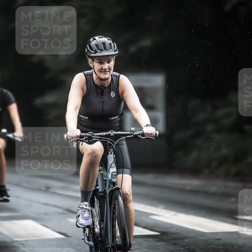 13.09.2026 - Stadtparktriathlon H.Heesch http://msf.ph/oto/10310763 13.09.2026 12:51:06 Radfahren 1097, 1113, 1139, 1141, 1167, 1216, 1219, 1295 meine-sportfotos.de