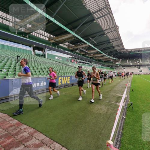 13.09.2026 - 21. swb-Marathon Bremen Michael Burmester http://msf.ph/oto/10310764 13.09.2026 13:08:25 Laufen im Stadion 132, 156, 489, 549, 551, 607, 625, 682, 716, 800, 808, 809, 834, 846, 884, 911, 922, 1025, 1124, 1150, 1173, 1189, 1210, 1285, 1289, 1322, 1364, 1387, 1395, 1398, 1532, 1559, 1600, 1688, 1831, 1841, 1854, 1871, 1880, 1899, 1926, 1938, 2003, 2041, 2070, 2215, 2219, 2229, 2243, 2283, 2318, 2366, 2380, 2405, 2413, 2429, 2441, 2467, 2492, 2565, 2611, 2635, 2692, 2699, 2721, 2727, 2731, 2755, 2782, 2802, 2818, 2823, 2831, 2841, 2866, 2897, 2911, 2930, 2941, 2949, 2960, 3327 meine-sportfotos.de