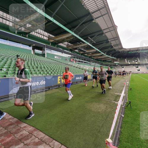 13.09.2026 - 21. swb-Marathon Bremen Michael Burmester http://msf.ph/oto/10310823 13.09.2026 13:08:31 Laufen im Stadion 132, 156, 383, 489, 549, 551, 563, 607, 625, 682, 800, 808, 809, 813, 834, 846, 884, 911, 1025, 1072, 1124, 1150, 1173, 1189, 1210, 1285, 1289, 1322, 1364, 1387, 1395, 1398, 1532, 1559, 1600, 1688, 1831, 1841, 1854, 1880, 1899, 1926, 2003, 2041, 2070, 2208, 2215, 2219, 2229, 2243, 2283, 2318, 2366, 2380, 2405, 2413, 2429, 2441, 2467, 2492, 2565, 2611, 2635, 2692, 2727, 2731, 2755, 2782, 2802, 2823, 2831, 2841, 2866, 2897, 2911, 2930, 2931, 2941, 2949, 2960, 3327, 3437 meine-sportfotos.de
