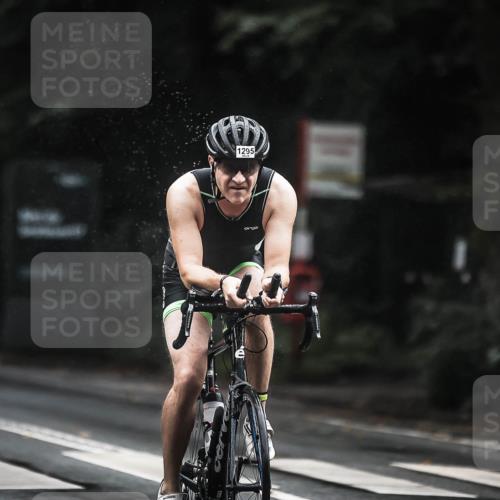 13.09.2026 - Stadtparktriathlon H.Heesch http://msf.ph/oto/10310832 13.09.2026 12:51:12 Radfahren 1097, 1167, 1216, 1288, 1295 meine-sportfotos.de