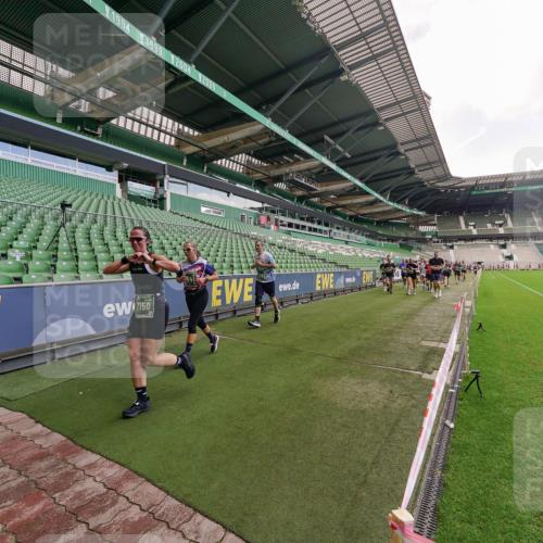 13.09.2026 - 21. swb-Marathon Bremen Michael Burmester http://msf.ph/oto/10310859 13.09.2026 13:08:35 Laufen im Stadion 132, 156, 383, 489, 532, 549, 551, 563, 607, 625, 682, 800, 808, 809, 813, 834, 846, 884, 911, 1025, 1072, 1124, 1150, 1173, 1189, 1210, 1285, 1289, 1322, 1364, 1387, 1395, 1398, 1532, 1559, 1600, 1688, 1831, 1841, 1854, 1880, 1899, 1926, 2003, 2041, 2070, 2208, 2215, 2229, 2243, 2283, 2318, 2366, 2380, 2405, 2413, 2429, 2441, 2467, 2492, 2565, 2611, 2635, 2692, 2727, 2731, 2755, 2782, 2802, 2823, 2831, 2841, 2866, 2897, 2911, 2930, 2931, 2941, 2949, 2960, 3327, 3437, 3857 meine-sportfotos.de
