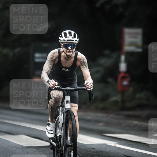 13.09.2026 - Stadtparktriathlon H.Heesch http://msf.ph/oto/10310901 13.09.2026 12:51:22 Radfahren 1178, 1288, 1303 meine-sportfotos.de