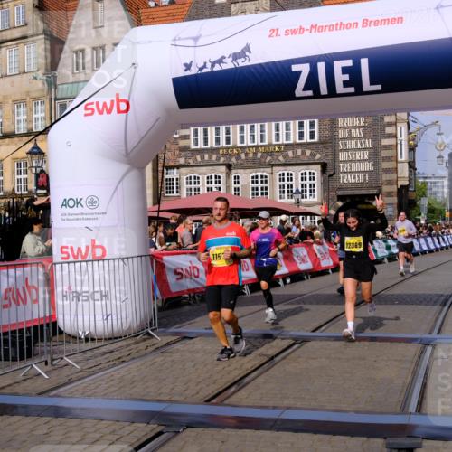 13.09.2026 - 21. swb-Marathon Bremen Tim E. http://msf.ph/oto/10310904 13.09.2026 10:53:18 Ziel 10284, 10304, 10714, 10863, 11038, 11238, 11282, 11386, 11575, 11766, 12019, 12369, 12398 meine-sportfotos.de