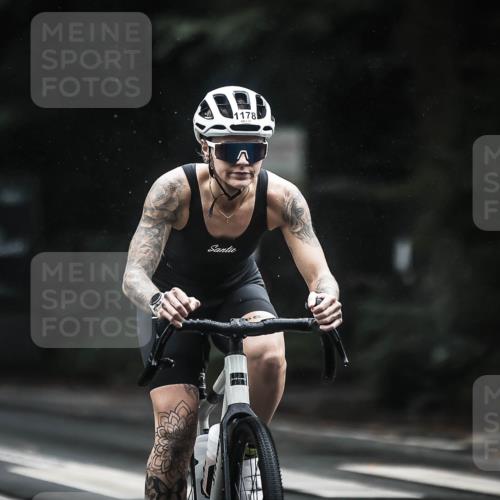 13.09.2026 - Stadtparktriathlon H.Heesch http://msf.ph/oto/10310921 13.09.2026 12:51:23 Radfahren 1178, 1288, 1303 meine-sportfotos.de