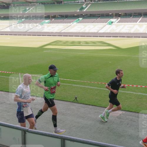 13.09.2026 - 21. swb-Marathon Bremen Michael Burmester http://msf.ph/oto/10310930 13.09.2026 12:45:50 Laufen im Stadion 195, 280, 339, 474, 493, 508, 538, 567, 604, 697, 715, 788, 1017, 1034, 1181, 1241, 1264, 1277, 1301, 1335, 1696, 1863, 1937, 1975, 2020, 2084, 2087, 2297, 2809, 2889, 3092, 3271, 3609, 4110, 4157, 4328, 5024, 5092, 5238, 5283, 5674, 5719, 5996, 6918, 7206, 7265, 7336, 7478, 7715, 8054, 8096, 8319, 8325, 8331, 8670, 8701, 8756, 8936, 9070, 9129, 9273, 9306, 9495, 9544, 9583, 9642, 13168, 439, 1411, 1667, 1822 meine-sportfotos.de