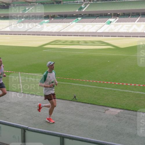 13.09.2026 - 21. swb-Marathon Bremen Michael Burmester http://msf.ph/oto/10310958 13.09.2026 12:45:57 Laufen im Stadion 195, 280, 339, 474, 508, 538, 567, 604, 697, 715, 788, 1017, 1034, 1181, 1241, 1264, 1277, 1301, 1863, 1937, 1975, 2020, 2021, 2084, 2087, 2297, 2809, 2889, 3092, 3271, 3609, 4110, 4157, 4236, 4777, 5024, 5092, 5238, 5283, 5674, 5719, 5996, 6918, 7206, 7265, 7336, 7478, 7715, 8054, 8096, 8319, 8325, 8331, 8670, 8701, 8756, 8936, 8983, 9070, 9129, 9273, 9306, 9495, 9544, 9583, 9642, 13168, 439, 1411, 1667, 1822 meine-sportfotos.de
