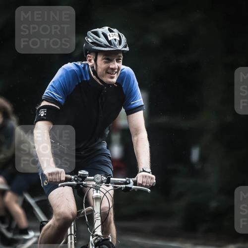 13.09.2026 - Stadtparktriathlon H.Heesch http://msf.ph/oto/10310964 13.09.2026 12:51:26 Radfahren 1077, 1117, 1178, 1239, 1278, 1303 meine-sportfotos.de