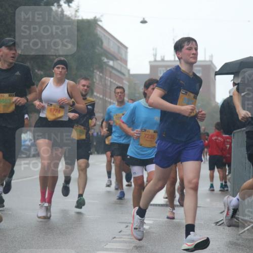 13.09.2026 - Kiel Lauf Markus Tischler http://msf.ph/oto/10310980 13.09.2026 10:36:34 Fleethörn 1, 39, 49, 6463, 6774, 7235, 1, 39, 5136 meine-sportfotos.de
