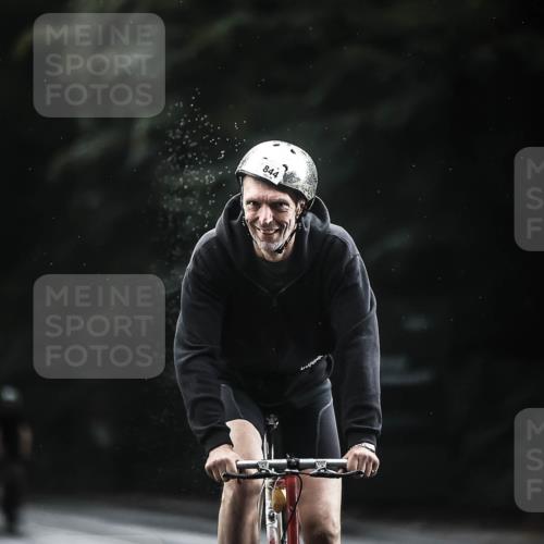 13.09.2026 - Stadtparktriathlon H.Heesch http://msf.ph/oto/10311028 13.09.2026 11:44:22 Radfahren 716, 721, 819, 833, 844, 896, 902, 906, 923 meine-sportfotos.de
