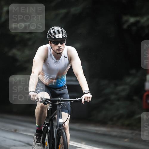 13.09.2026 - Stadtparktriathlon H.Heesch http://msf.ph/oto/10311050 13.09.2026 12:51:39 Radfahren 1073, 1132, 1256, 1277, 1290, 1293 meine-sportfotos.de