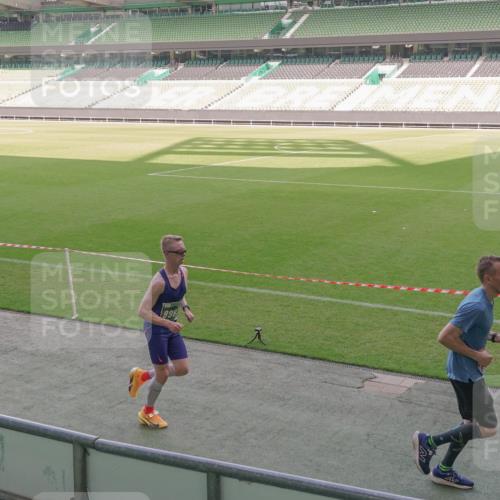13.09.2026 - 21. swb-Marathon Bremen Michael Burmester http://msf.ph/oto/10311064 13.09.2026 12:46:02 Laufen im Stadion 195, 280, 339, 474, 508, 538, 567, 604, 697, 715, 788, 1017, 1034, 1181, 1241, 1264, 1277, 1301, 1863, 1937, 1975, 2020, 2021, 2084, 2087, 2297, 2809, 2889, 3092, 3196, 3271, 3609, 4110, 4157, 4236, 4777, 5024, 5092, 5238, 5283, 5674, 5719, 5996, 6053, 6686, 6815, 6918, 7206, 7336, 7478, 7715, 8054, 8096, 8319, 8325, 8331, 8670, 8701, 8756, 8936, 8983, 9070, 9129, 9273, 9306, 9495, 9544, 9583, 9642, 9813, 13168, 439, 1411, 1667, 1822 meine-sportfotos.de