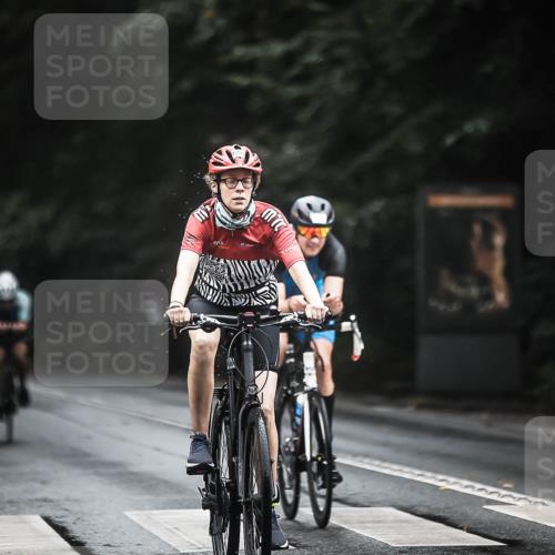 13.09.2026 - Stadtparktriathlon H.Heesch http://msf.ph/oto/10311101 13.09.2026 12:51:45 Radfahren 1090, 1132, 1181, 1256, 1290, 1293 meine-sportfotos.de