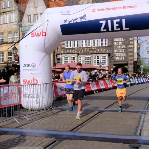 13.09.2026 - 21. swb-Marathon Bremen Tim E. http://msf.ph/oto/10311127 13.09.2026 10:53:22 Ziel 10284, 10304, 10585, 10714, 10863, 11012, 11238, 11282, 11386, 11575, 11766, 12170, 12369, 12398 meine-sportfotos.de