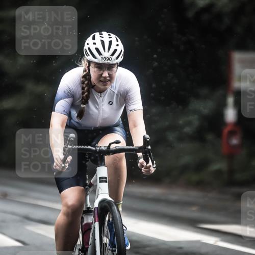 13.09.2026 - Stadtparktriathlon H.Heesch http://msf.ph/oto/10311170 13.09.2026 12:51:49 Radfahren 1090, 1132, 1173, 1181, 1256, 1290, 1293 meine-sportfotos.de