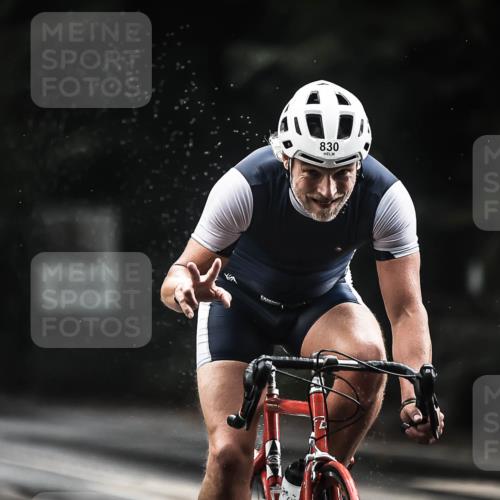 13.09.2026 - Stadtparktriathlon H.Heesch http://msf.ph/oto/10311172 13.09.2026 11:44:29 Radfahren 721, 760, 830, 902, 911 meine-sportfotos.de
