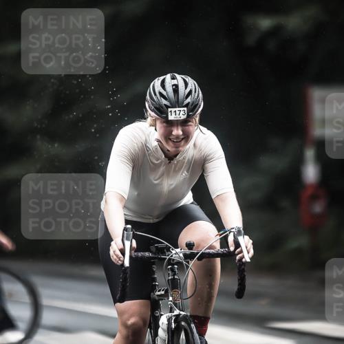 13.09.2026 - Stadtparktriathlon H.Heesch http://msf.ph/oto/10311215 13.09.2026 12:51:53 Radfahren 1090, 1173, 1181, 1188 meine-sportfotos.de