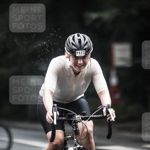 13.09.2026 - Stadtparktriathlon H.Heesch http://msf.ph/oto/10311219 13.09.2026 12:51:53 Radfahren 1090, 1173, 1181, 1188 meine-sportfotos.de