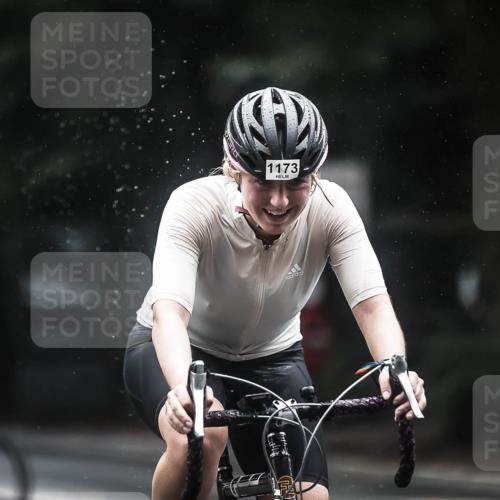 13.09.2026 - Stadtparktriathlon H.Heesch http://msf.ph/oto/10311226 13.09.2026 12:51:53 Radfahren 1090, 1173, 1181, 1188 meine-sportfotos.de