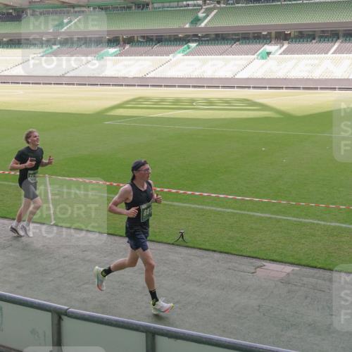 13.09.2026 - 21. swb-Marathon Bremen Michael Burmester http://msf.ph/oto/10311227 13.09.2026 12:46:25 Laufen im Stadion 195, 280, 474, 508, 538, 567, 604, 697, 788, 868, 1017, 1034, 1181, 1241, 1277, 1554, 1863, 2020, 2021, 2084, 2087, 2297, 2538, 2809, 2889, 3092, 3118, 3196, 3271, 3424, 3520, 3609, 4110, 4157, 4236, 4239, 4729, 4777, 4808, 5024, 5092, 5238, 5283, 5674, 5719, 5725, 6053, 6686, 6815, 6918, 7102, 7336, 7478, 7814, 7871, 8054, 8096, 8319, 8325, 8331, 8334, 8670, 8701, 8756, 8936, 8983, 9070, 9129, 9273, 9306, 9495, 9544, 9583, 9642, 9813, 439, 1667 meine-sportfotos.de