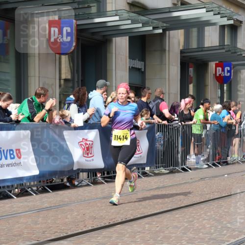 13.09.2026 - 21. swb-Marathon Bremen Strokosch-Dieckow http://msf.ph/oto/10311241 13.09.2026 10:55:21 Ziel 10203, 10243, 10256, 10297, 10374, 10379, 10423, 10529, 10550, 10788, 10809, 10881, 10952, 11377, 11414, 11510, 11557, 11748, 11862, 11941, 11975, 11977, 12030, 12108, 12125, 12150, 12188, 12348, 10555, 10725, 11001, 11014, 11466, 11631, 11908, 11910, 12201, 12218, 12258, 12549 meine-sportfotos.de