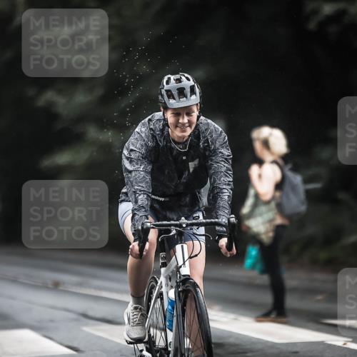 13.09.2026 - Stadtparktriathlon H.Heesch http://msf.ph/oto/10311242 13.09.2026 12:51:59 Radfahren 1079, 1188, 1287 meine-sportfotos.de