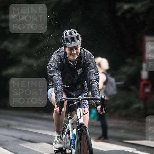 13.09.2026 - Stadtparktriathlon H.Heesch http://msf.ph/oto/10311245 13.09.2026 12:51:59 Radfahren 1079, 1188, 1287 meine-sportfotos.de