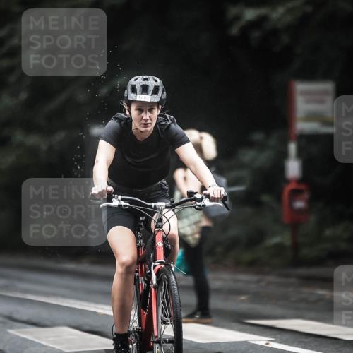 13.09.2026 - Stadtparktriathlon H.Heesch http://msf.ph/oto/10311303 13.09.2026 12:52:03 Radfahren 1079, 1119, 1188, 1252, 1287 meine-sportfotos.de