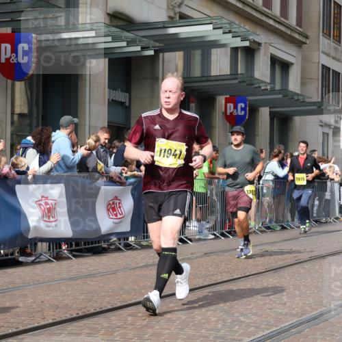 13.09.2026 - 21. swb-Marathon Bremen Strokosch-Dieckow http://msf.ph/oto/10311306 13.09.2026 10:55:23 Ziel 10203, 10243, 10256, 10297, 10374, 10379, 10423, 10529, 10550, 10788, 10809, 10881, 10952, 11377, 11414, 11510, 11557, 11748, 11862, 11941, 11975, 11977, 12030, 12108, 12125, 12143, 12150, 12188, 12348, 10555, 10725, 11001, 11014, 11466, 11631, 11908, 11910, 12201, 12218, 12258, 12549 meine-sportfotos.de