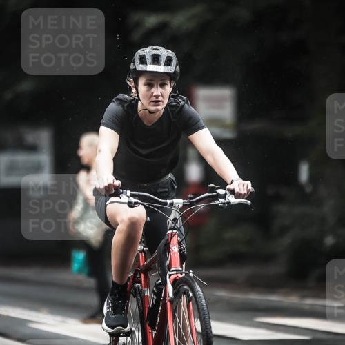 13.09.2026 - Stadtparktriathlon H.Heesch http://msf.ph/oto/10311323 13.09.2026 12:52:03 Radfahren 1079, 1119, 1188, 1252, 1287 meine-sportfotos.de