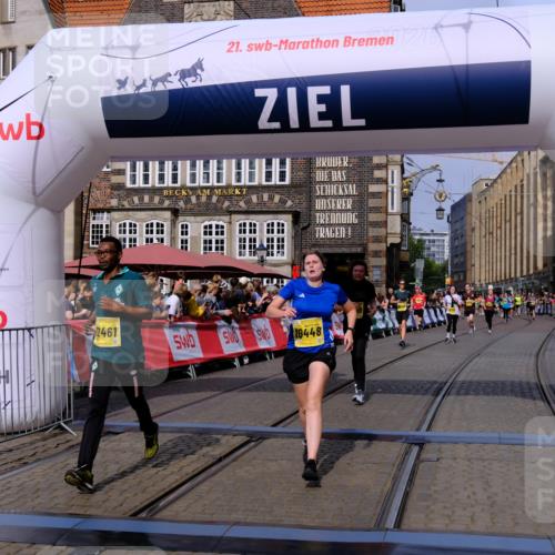 13.09.2026 - 21. swb-Marathon Bremen Tim E. http://msf.ph/oto/10311344 13.09.2026 10:53:33 Ziel 10284, 10448, 10585, 10757, 10780, 11012, 11168, 11379, 12040, 12170, 12275, 12398, 12461 meine-sportfotos.de