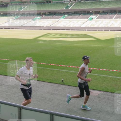 13.09.2026 - 21. swb-Marathon Bremen Michael Burmester http://msf.ph/oto/10311349 13.09.2026 12:46:34 Laufen im Stadion 195, 280, 474, 508, 538, 567, 604, 697, 788, 868, 1017, 1034, 1181, 1241, 1277, 1554, 1863, 2020, 2021, 2084, 2087, 2297, 2538, 2646, 2809, 2889, 3118, 3196, 3271, 3284, 3424, 3520, 4025, 4110, 4157, 4236, 4239, 4729, 4777, 4808, 5024, 5092, 5238, 5283, 5674, 5719, 5725, 5976, 6053, 6686, 6815, 6918, 7102, 7336, 7478, 7814, 7871, 8054, 8060, 8096, 8319, 8325, 8331, 8334, 8670, 8701, 8756, 8936, 8983, 9061, 9070, 9129, 9273, 9306, 9495, 9544, 9642, 9813, 9918, 9934, 439 meine-sportfotos.de