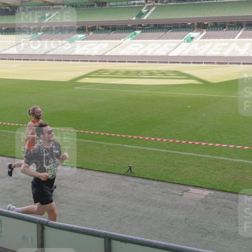 13.09.2026 - 21. swb-Marathon Bremen Michael Burmester http://msf.ph/oto/10311369 13.09.2026 12:46:37 Laufen im Stadion 195, 474, 508, 538, 567, 604, 621, 697, 788, 868, 1017, 1034, 1181, 1241, 1277, 1554, 1863, 2020, 2021, 2084, 2087, 2297, 2538, 2646, 2809, 2889, 3118, 3196, 3271, 3284, 3297, 3424, 3520, 4025, 4110, 4157, 4236, 4239, 4729, 4777, 4808, 5024, 5092, 5238, 5283, 5674, 5719, 5725, 5976, 6053, 6686, 6815, 6918, 7102, 7336, 7478, 7814, 7871, 8054, 8060, 8096, 8319, 8325, 8331, 8334, 8670, 8701, 8756, 8936, 8983, 9061, 9070, 9129, 9273, 9306, 9495, 9544, 9642, 9813, 9918, 9934, 439 meine-sportfotos.de