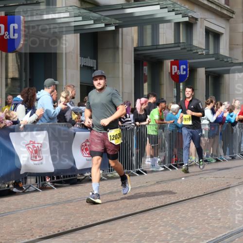 13.09.2026 - 21. swb-Marathon Bremen Strokosch-Dieckow http://msf.ph/oto/10311391 13.09.2026 10:55:24 Ziel 10203, 10243, 10256, 10297, 10374, 10379, 10423, 10529, 10550, 10703, 10788, 10809, 10881, 10952, 11377, 11414, 11510, 11557, 11748, 11862, 11941, 11975, 11977, 12030, 12108, 12125, 12143, 12150, 12188, 12348, 10256, 10555, 10725, 11001, 11014, 11466, 11631, 11908, 11910, 11977, 12201, 12218, 12258, 12549 meine-sportfotos.de