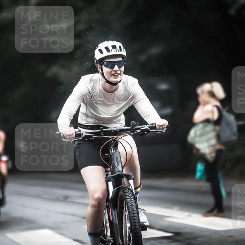 13.09.2026 - Stadtparktriathlon H.Heesch http://msf.ph/oto/10311401 13.09.2026 12:52:07 Radfahren 1079, 1112, 1119, 1252, 1287 meine-sportfotos.de