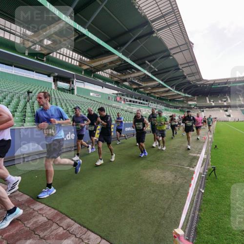 13.09.2026 - 21. swb-Marathon Bremen Michael Burmester http://msf.ph/oto/10311406 13.09.2026 13:09:27 Laufen im Stadion 164, 383, 391, 448, 532, 549, 551, 563, 625, 813, 869, 884, 898, 1025, 1072, 1124, 1150, 1180, 1285, 1289, 1398, 1559, 1688, 1855, 1867, 1880, 1899, 2041, 2208, 2215, 2229, 2232, 2243, 2268, 2366, 2380, 2413, 2429, 2441, 2467, 2471, 2525, 2530, 2553, 2573, 2594, 2635, 2692, 2714, 2717, 2727, 2782, 2785, 2823, 2841, 2897, 2920, 2930, 2931, 2941, 3032, 3063, 3086, 3291, 3316, 3327, 3333, 3398, 3437, 3707, 3769, 3857, 109 meine-sportfotos.de