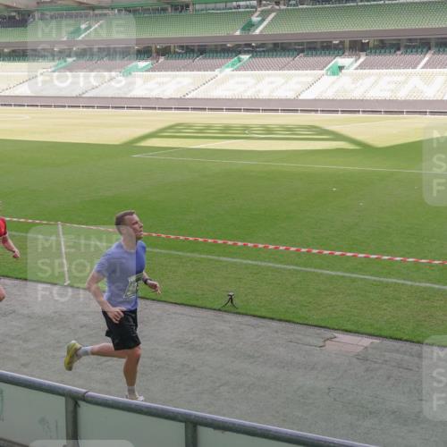 13.09.2026 - 21. swb-Marathon Bremen Michael Burmester http://msf.ph/oto/10311446 13.09.2026 12:46:43 Laufen im Stadion 195, 474, 538, 567, 604, 621, 697, 788, 868, 1017, 1034, 1181, 1241, 1277, 1554, 1863, 2021, 2084, 2087, 2297, 2538, 2646, 2809, 2889, 3118, 3196, 3284, 3297, 3424, 3520, 4025, 4110, 4157, 4236, 4239, 4729, 4777, 4808, 4992, 5024, 5238, 5283, 5674, 5719, 5725, 5976, 6053, 6686, 6784, 6815, 6918, 7102, 7336, 7478, 7814, 7871, 8054, 8060, 8096, 8319, 8325, 8331, 8334, 8670, 8701, 8756, 8936, 8983, 9061, 9070, 9273, 9306, 9495, 9544, 9642, 9689, 9813, 9918, 9934, 439 meine-sportfotos.de