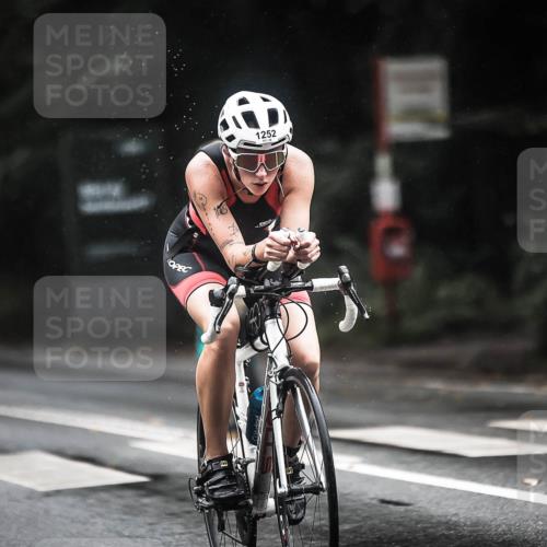 13.09.2026 - Stadtparktriathlon H.Heesch http://msf.ph/oto/10311455 13.09.2026 12:52:09 Radfahren 1079, 1112, 1119, 1252, 1287 meine-sportfotos.de