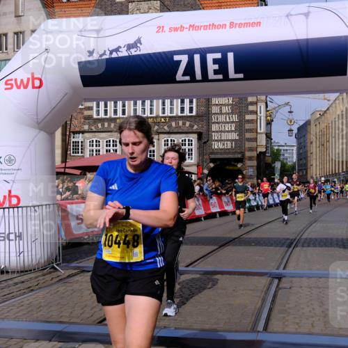13.09.2026 - 21. swb-Marathon Bremen Tim E. http://msf.ph/oto/10311457 13.09.2026 10:53:35 Ziel 10448, 10585, 10757, 10780, 10821, 11012, 11168, 11379, 12040, 12170, 12275, 12398, 12461 meine-sportfotos.de