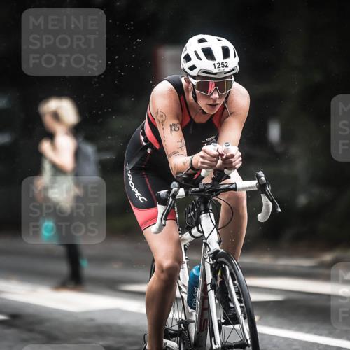 13.09.2026 - Stadtparktriathlon H.Heesch http://msf.ph/oto/10311467 13.09.2026 12:52:09 Radfahren 1079, 1112, 1119, 1252, 1287 meine-sportfotos.de
