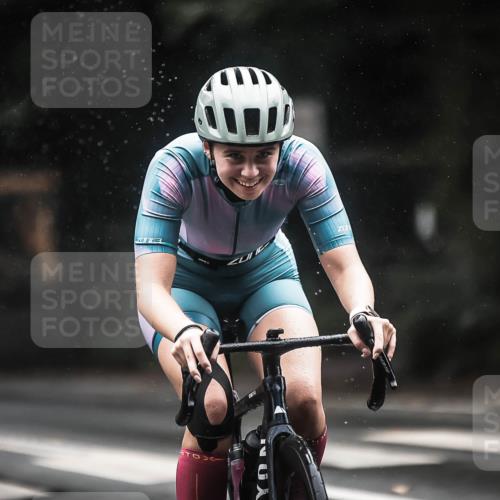 13.09.2026 - Stadtparktriathlon H.Heesch http://msf.ph/oto/10311541 13.09.2026 12:52:12 Radfahren 1112, 1119, 1252 meine-sportfotos.de