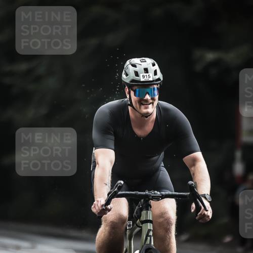 13.09.2026 - Stadtparktriathlon H.Heesch http://msf.ph/oto/10311680 13.09.2026 11:45:09 Radfahren 829, 877, 915 meine-sportfotos.de