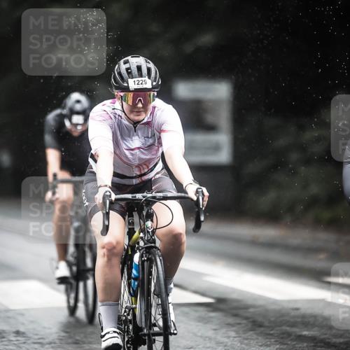 13.09.2026 - Stadtparktriathlon H.Heesch http://msf.ph/oto/10311682 13.09.2026 12:52:26 Radfahren 1104, 1169, 1221, 1229, 1233, 1247, 1302, 1307 meine-sportfotos.de