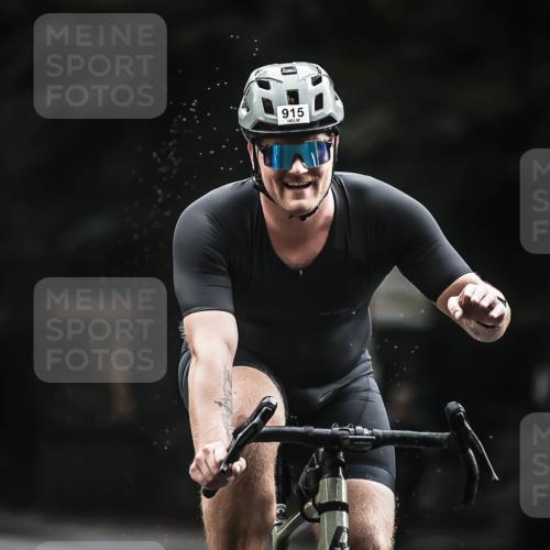 13.09.2026 - Stadtparktriathlon H.Heesch http://msf.ph/oto/10311687 13.09.2026 11:45:09 Radfahren 829, 877, 915 meine-sportfotos.de