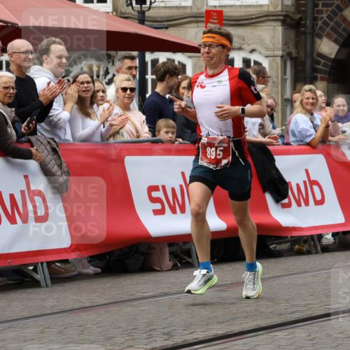 13.09.2026 - 21. swb-Marathon Bremen Strokosch-Dieckow http://msf.ph/oto/10311695 13.09.2026 13:04:22 Ziel 895, 2094, 2889, 3500, 4236, 6815, 9061, 9129, 9544, 9642, 744, 1223, 1224, 1860, 2207, 2956, 7871, 8936, 13034 meine-sportfotos.de
