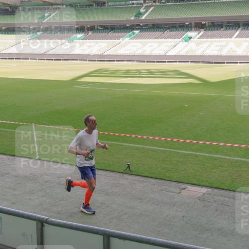 13.09.2026 - 21. swb-Marathon Bremen Michael Burmester http://msf.ph/oto/10311720 13.09.2026 12:47:10 Laufen im Stadion 195, 384, 538, 567, 604, 621, 697, 868, 1034, 1181, 1241, 1554, 1863, 2021, 2084, 2087, 2266, 2297, 2538, 2646, 2809, 2889, 2956, 3118, 3196, 3242, 3284, 3297, 3424, 3466, 3520, 3794, 4025, 4236, 4239, 4614, 4729, 4777, 4808, 4992, 5024, 5238, 5283, 5674, 5719, 5725, 5803, 5976, 6025, 6053, 6686, 6708, 6784, 6815, 7102, 7336, 7538, 7814, 7871, 8060, 8319, 8325, 8331, 8334, 8611, 8621, 8670, 8701, 8756, 8980, 8983, 9061, 9273, 9495, 9544, 9689, 9813, 9918, 9934, 439 meine-sportfotos.de
