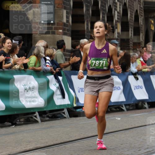 13.09.2026 - 21. swb-Marathon Bremen Strokosch-Dieckow http://msf.ph/oto/10311754 13.09.2026 13:04:24 Ziel 895, 2094, 3500, 4110, 4236, 6815, 9061, 9129, 9544, 9642, 9813, 744, 1223, 1224, 1860, 2207, 2956, 8701, 8936, 13034 meine-sportfotos.de